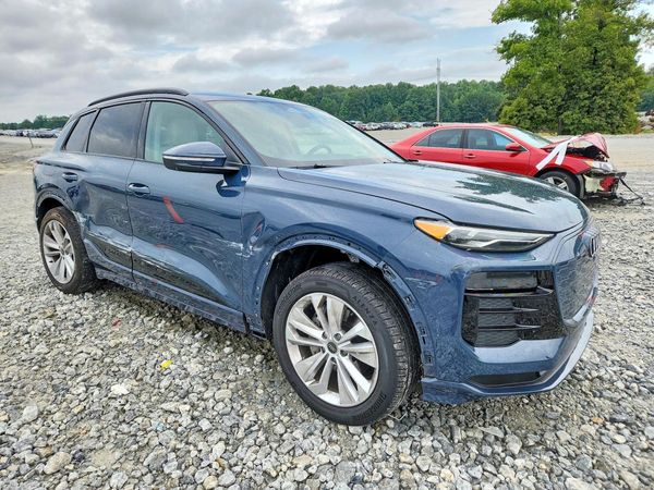 2025 AUDI Q6 E-TRON e-tron Premium