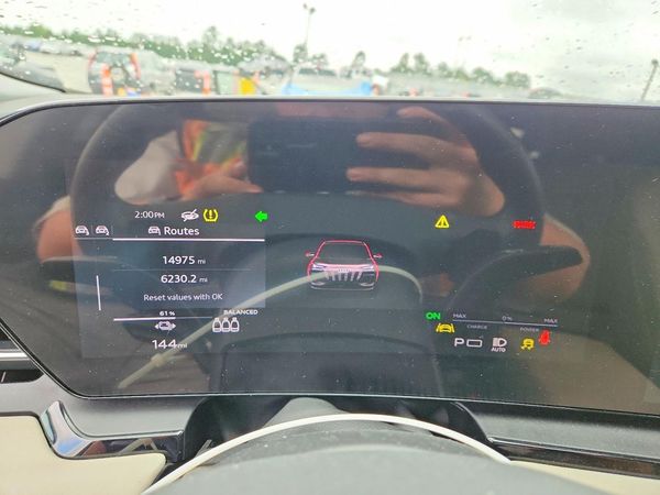 2025 AUDI Q6 E-TRON e-tron Premium