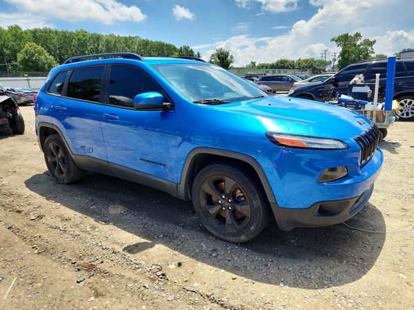 2018 JEEP CHEROKEE — Passenger 3/4