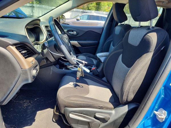2018 JEEP CHEROKEE — DENT