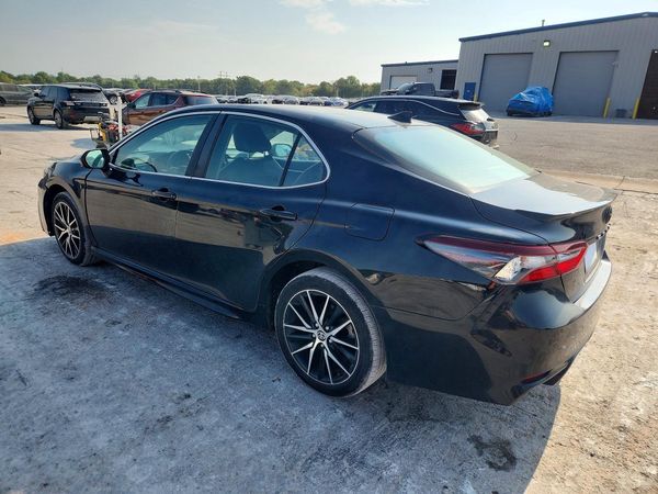 2021 TOYOTA CAMRY
