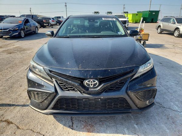2021 TOYOTA CAMRY