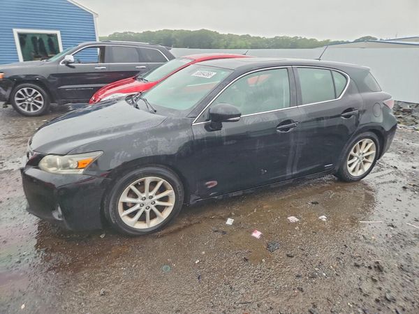 2013 LEXUS CT 200h