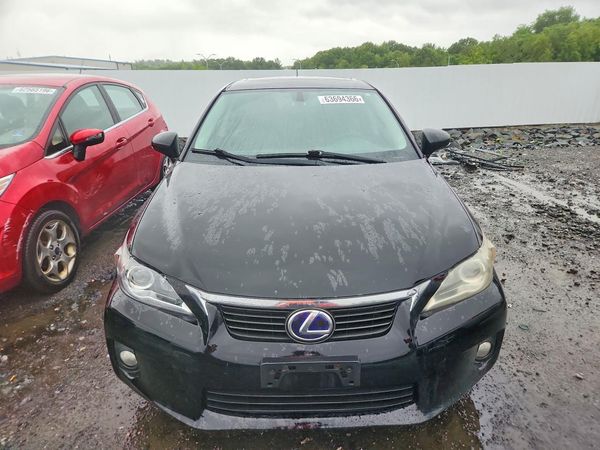 2013 LEXUS CT 200h