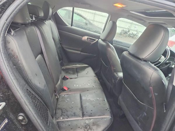 2013 LEXUS CT 200h