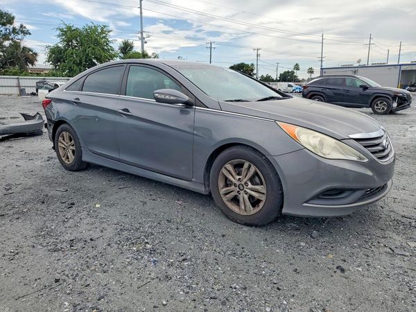 2014 HYUNDAI SONATA
