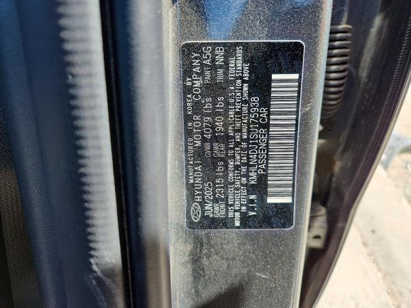 2025 HYUNDAI ELANTRA Limited