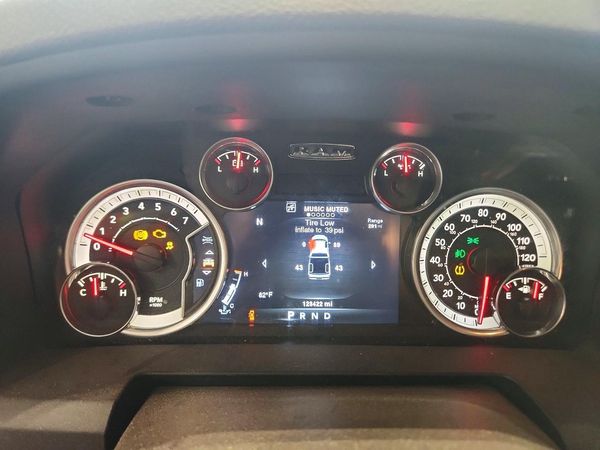 2013 RAM 1500 SLT