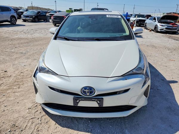 2016 TOYOTA PRIUS