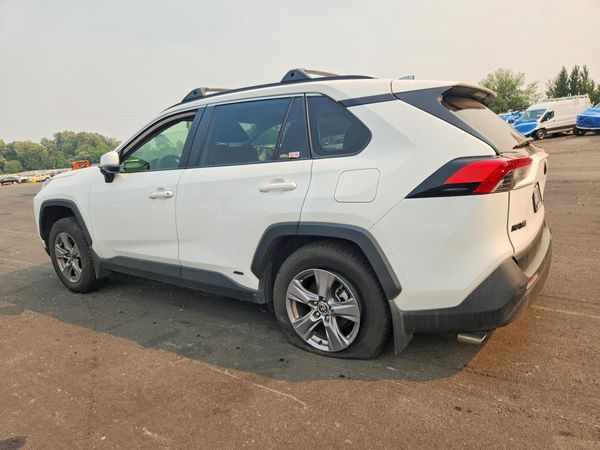 2022 TOYOTA RAV4 LE