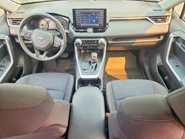 2022 TOYOTA RAV4 LE