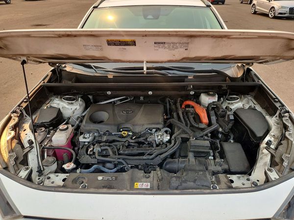 2022 TOYOTA RAV4 LE