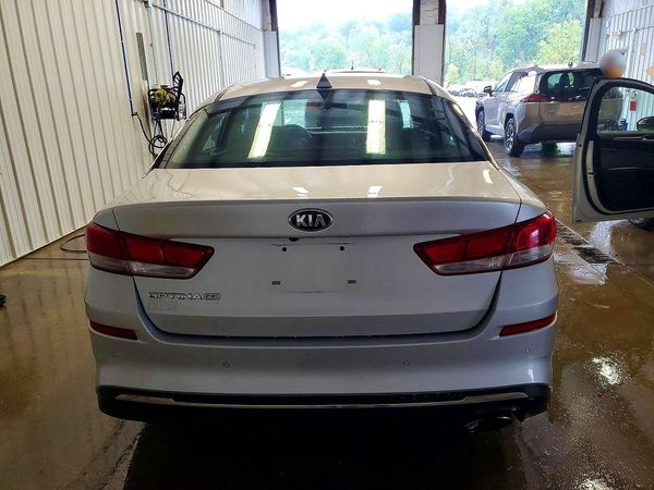 2019 KIA OPTIMA LX, S