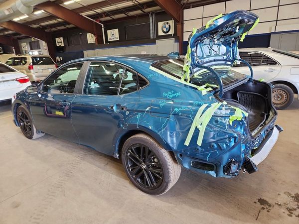 2025 TOYOTA CAMRY