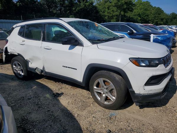 2023 JEEP COMPASS North, Latitude