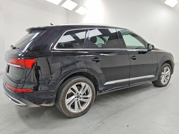 2021 AUDI Q7 quattro Premium Plus