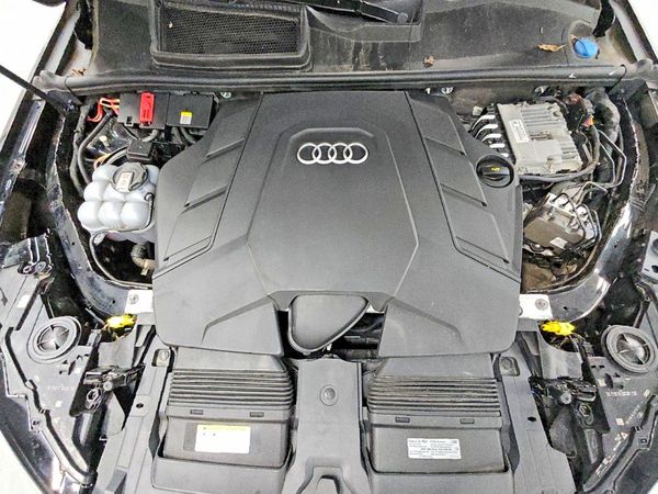 2021 AUDI Q7 quattro Premium Plus