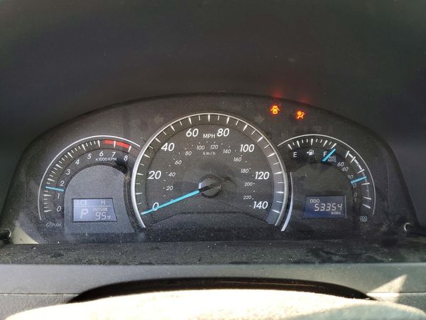 2014 TOYOTA CAMRY