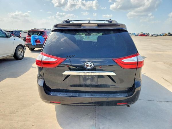 2015 TOYOTA SIENNA