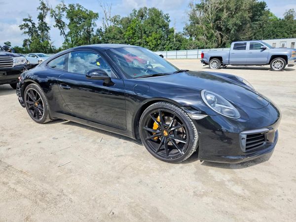 2018 PORSCHE 911