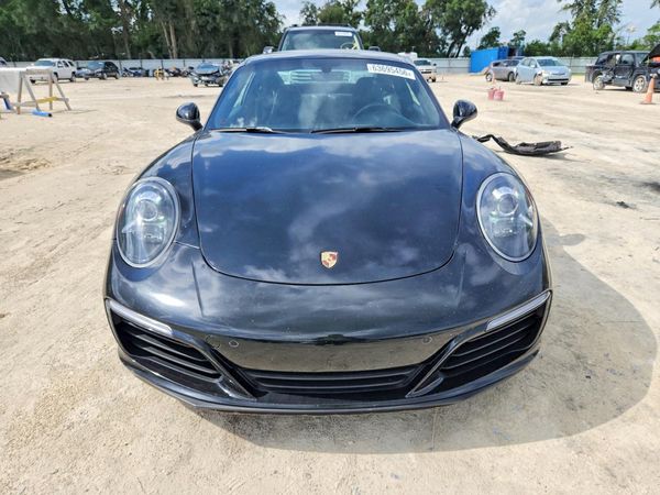 2018 PORSCHE 911