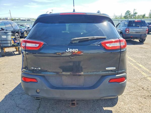 2015 JEEP CHEROKEE Latitude — DIRR
