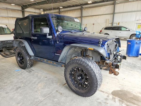 2013 JEEP WRANGLER Sahara — Passenger 3/4