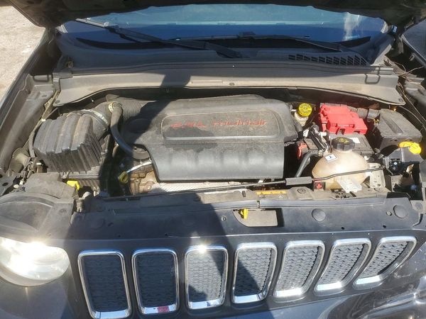 2020 JEEP RENEGADE Latitude, Longitude