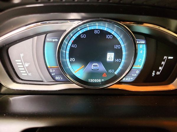2016 VOLVO XC60 SV35 Platinum