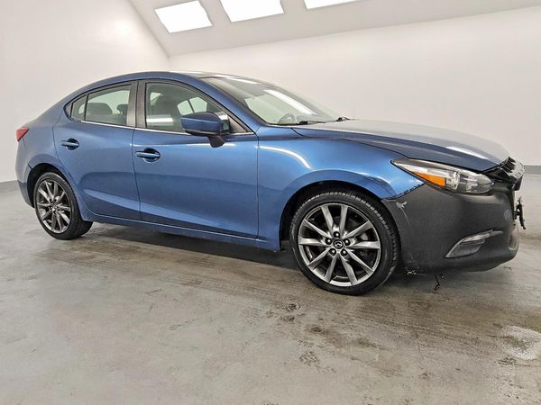 2018 MAZDA 3 Touring — Passenger 3/4