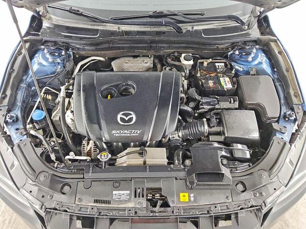 2018 MAZDA 3 Touring — Engine bay