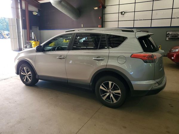 2018 TOYOTA RAV4 Adventure/XLE