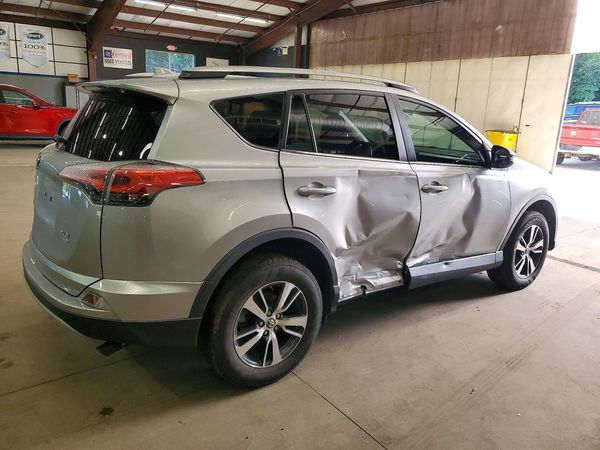2018 TOYOTA RAV4 Adventure/XLE