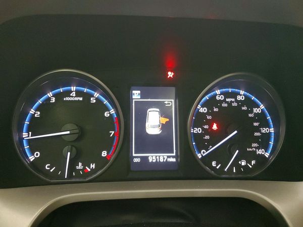 2018 TOYOTA RAV4 Adventure/XLE