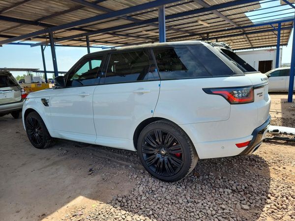 2020 LAND ROVER RANGE ROVER SPORT P525 HSE