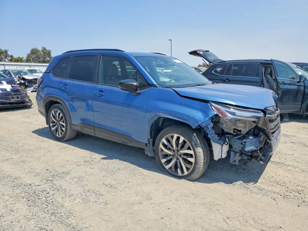 2025 SUBARU FORESTER Touring