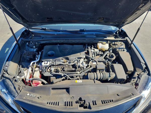 2020 TOYOTA CAMRY SE Hybrid