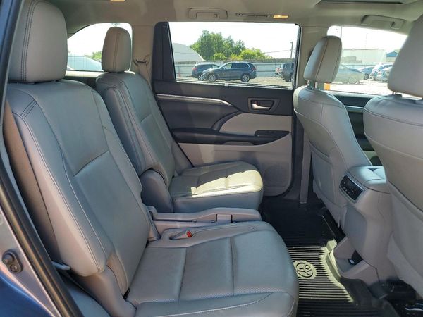 2019 TOYOTA HIGHLANDER