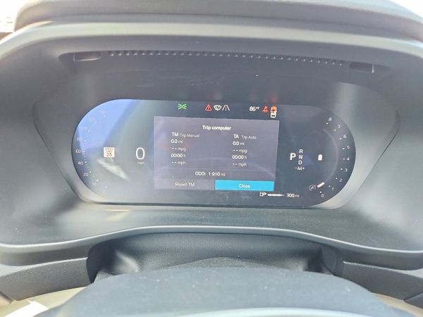 2026 VOLVO XC40 Plus Dark