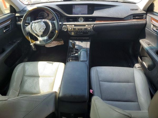 2013 LEXUS ES