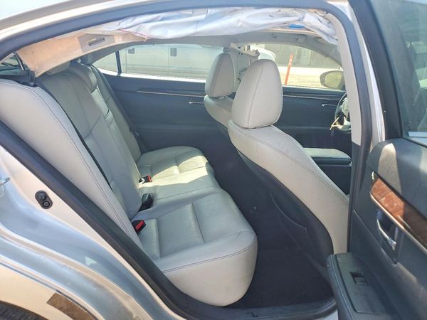 2013 LEXUS ES