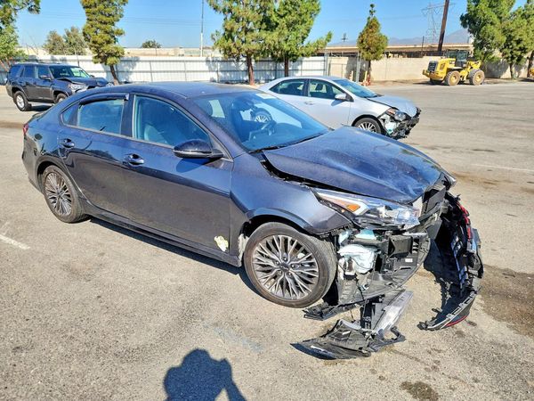 2024 KIA FORTE GT Line