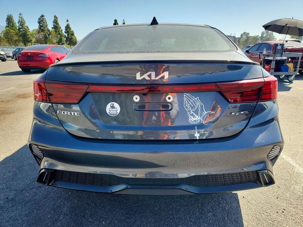 2024 KIA FORTE GT Line