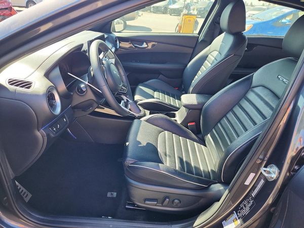 2024 KIA FORTE GT Line
