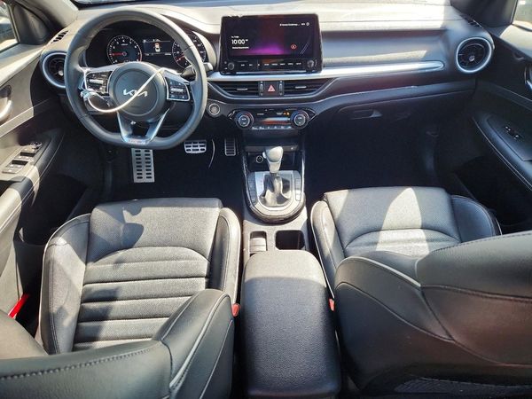 2024 KIA FORTE GT Line