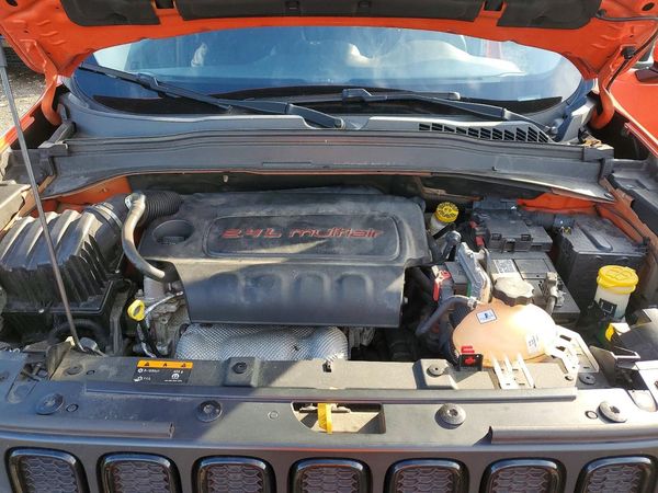2017 JEEP RENEGADE LATITUDE 4X4