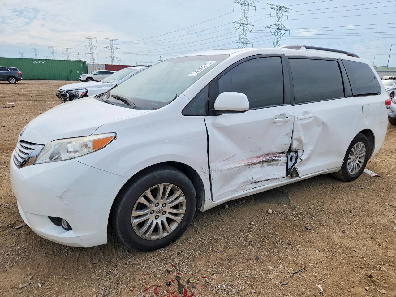 2014 TOYOTA SIENNA