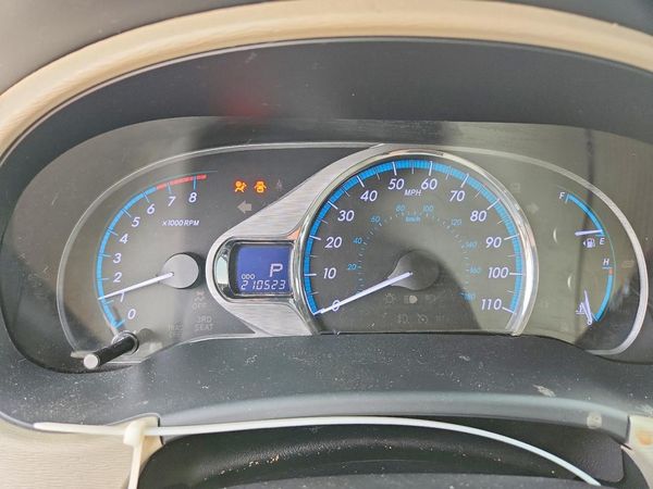 2014 TOYOTA SIENNA