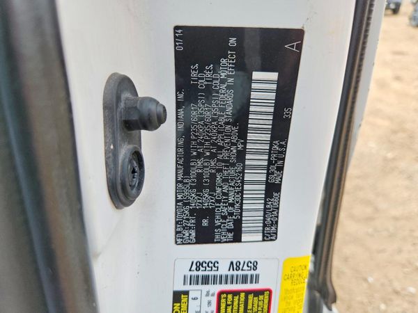 2014 TOYOTA SIENNA