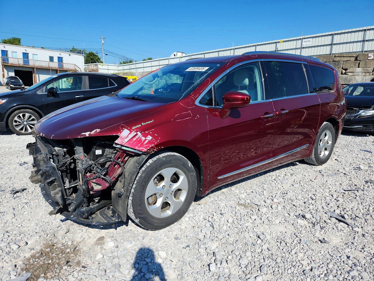 2017 CHRYSLER PACIFICA